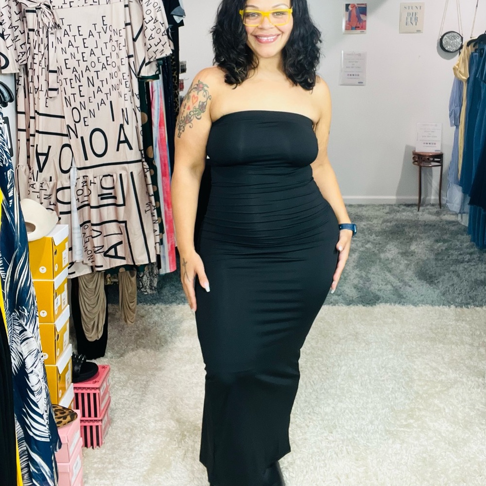 Maxi Tube Dress: Small-Large - Picture 9 of 10